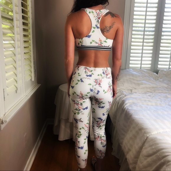 RARE Athleta NWT 2 Piece Floral Top & Leggings - Picture 5 of 6
